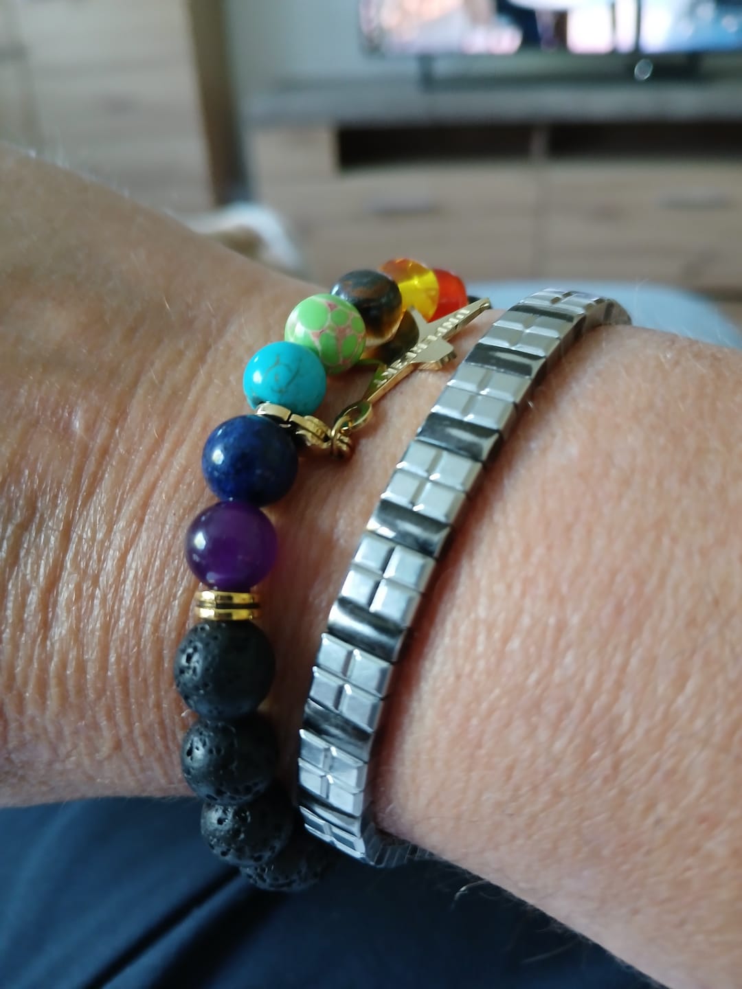 Customer photo review of »Die 7 Energie Chakren« Blockadenlöser-Armband aus verschiedenen Natursteinen inkl. abgebrochenem Stern