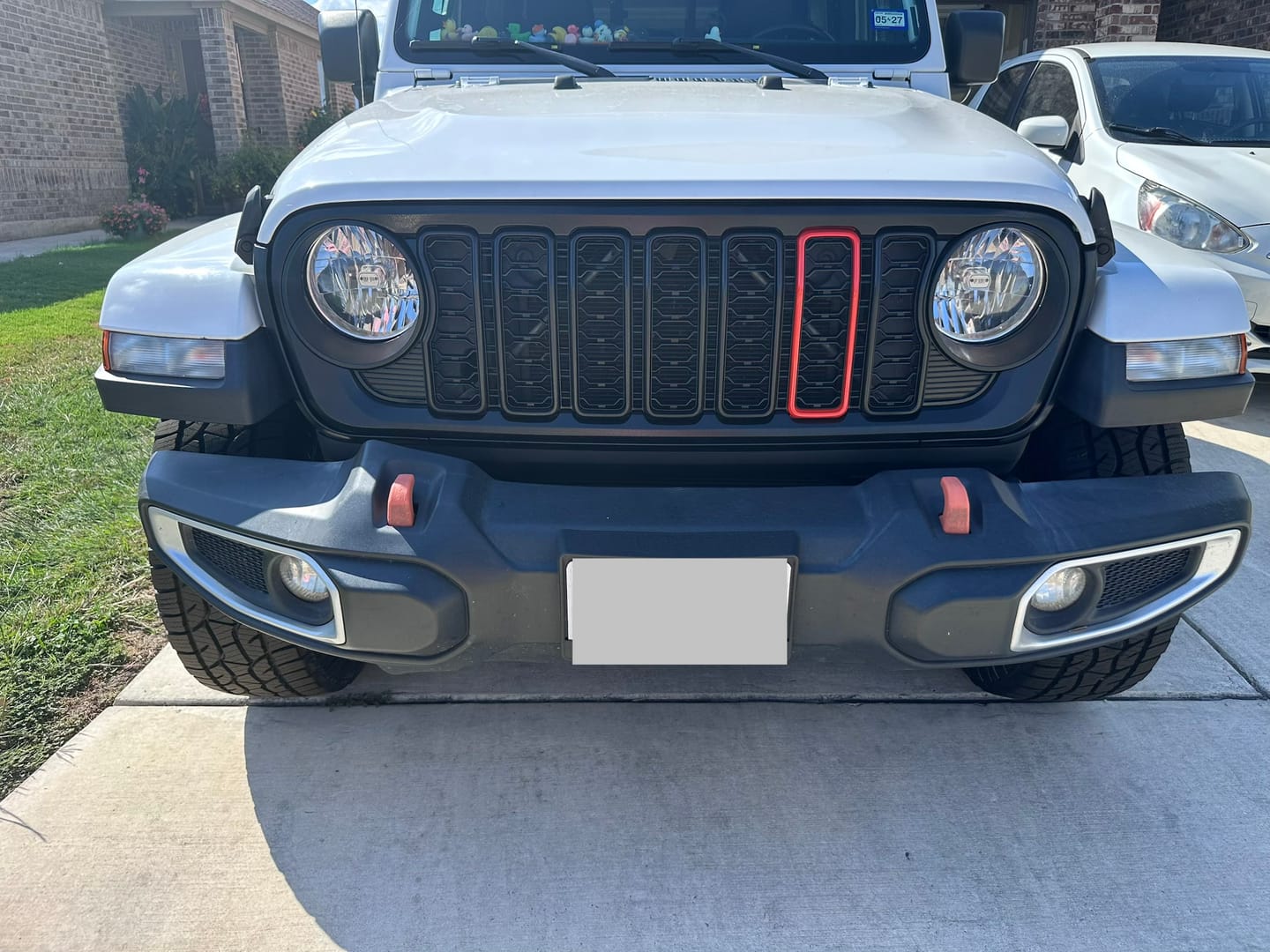 Customer photo review of Fully Raptorized Grille - Newer Style Upgrade fits Wrangler JL/ GladiatorJT