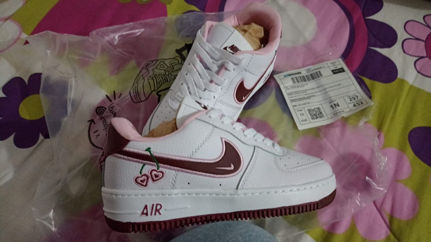 Customer photo review of AF1 - LOVE