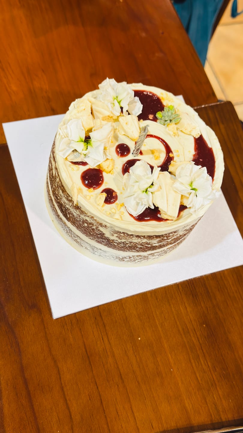 Customer photo review of vanilla & strawberry cake