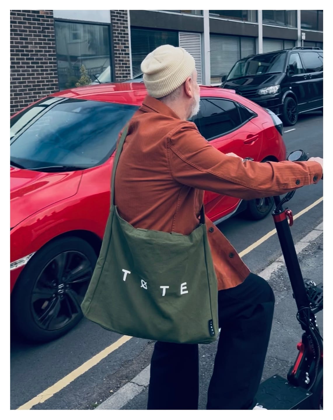 Customer photo review of Khaki Green TØTE Bag