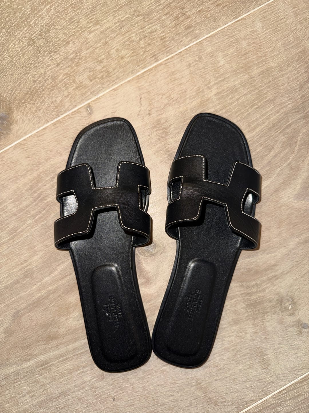 Customer photo review of HM 25 Oran Sandal Black Calfskin