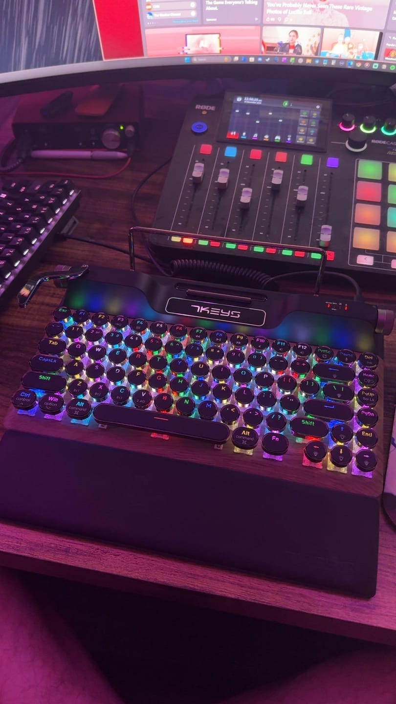 Customer photo review of Classic Typewriter Keyboard