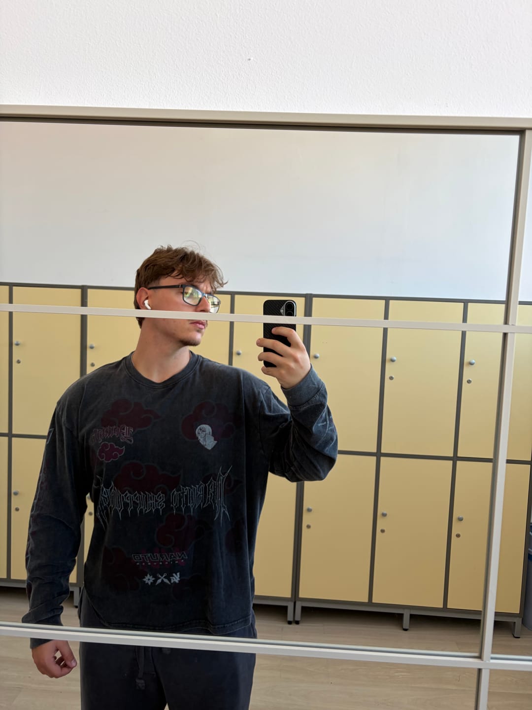 Customer photo review of 8073 - Naruto Longsleeves