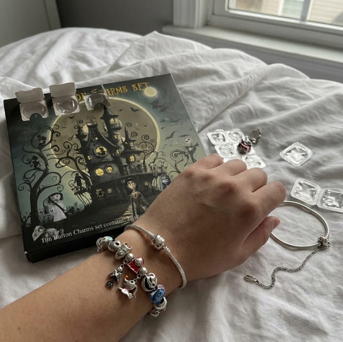 Customer photo review of Calendario de Adviento Tim Burton