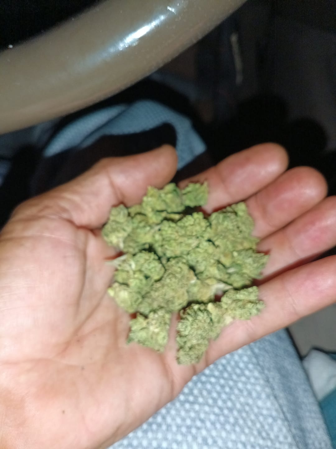 Customer photo review of Cheap THCA Flower Quarter Pound