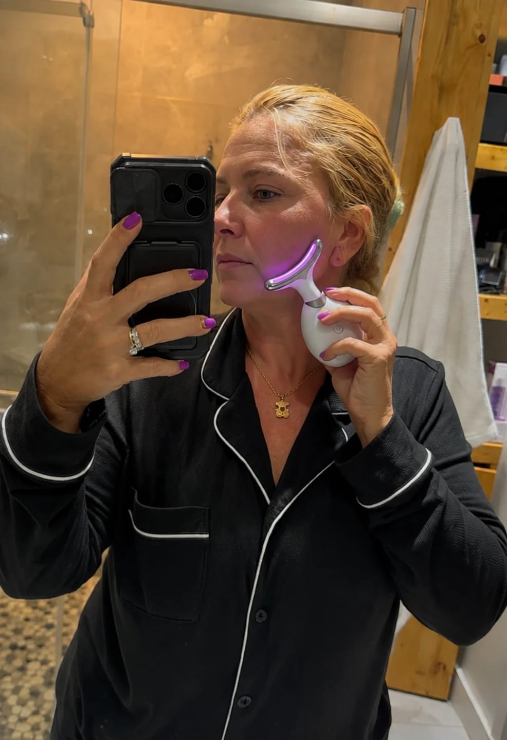 Customer photo review of Masajeador Facial cara y cuello