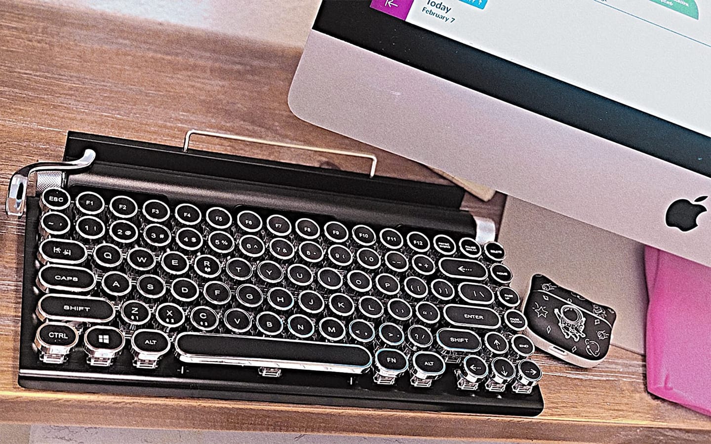 Customer photo review of TW1867 Retro typewriter keyboard black