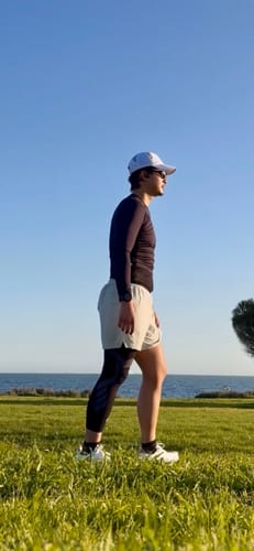 Customer photo review of Compression Sleeves V2 for Knees and Legs