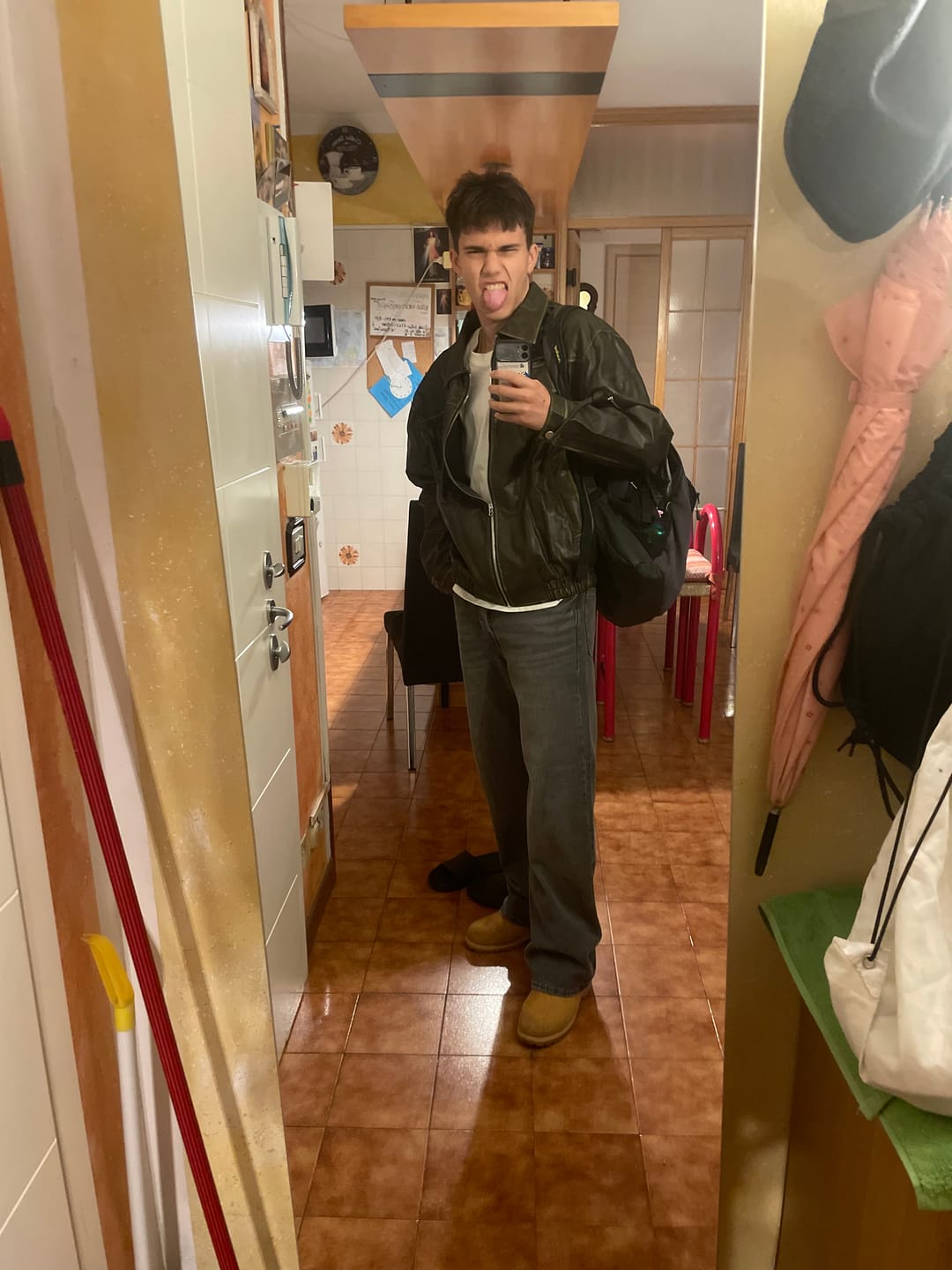 Customer photo review of Aelfric Eden Vintage Leather Jacket