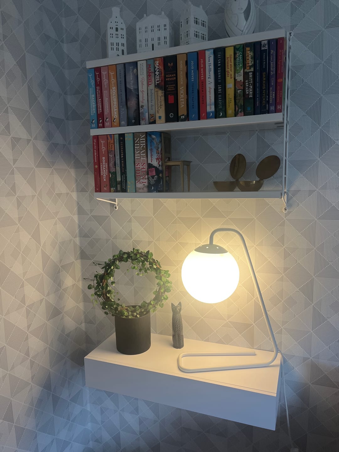 Customer photo review of Väggmonterad låda vit 60x23,5x10 cm MDF