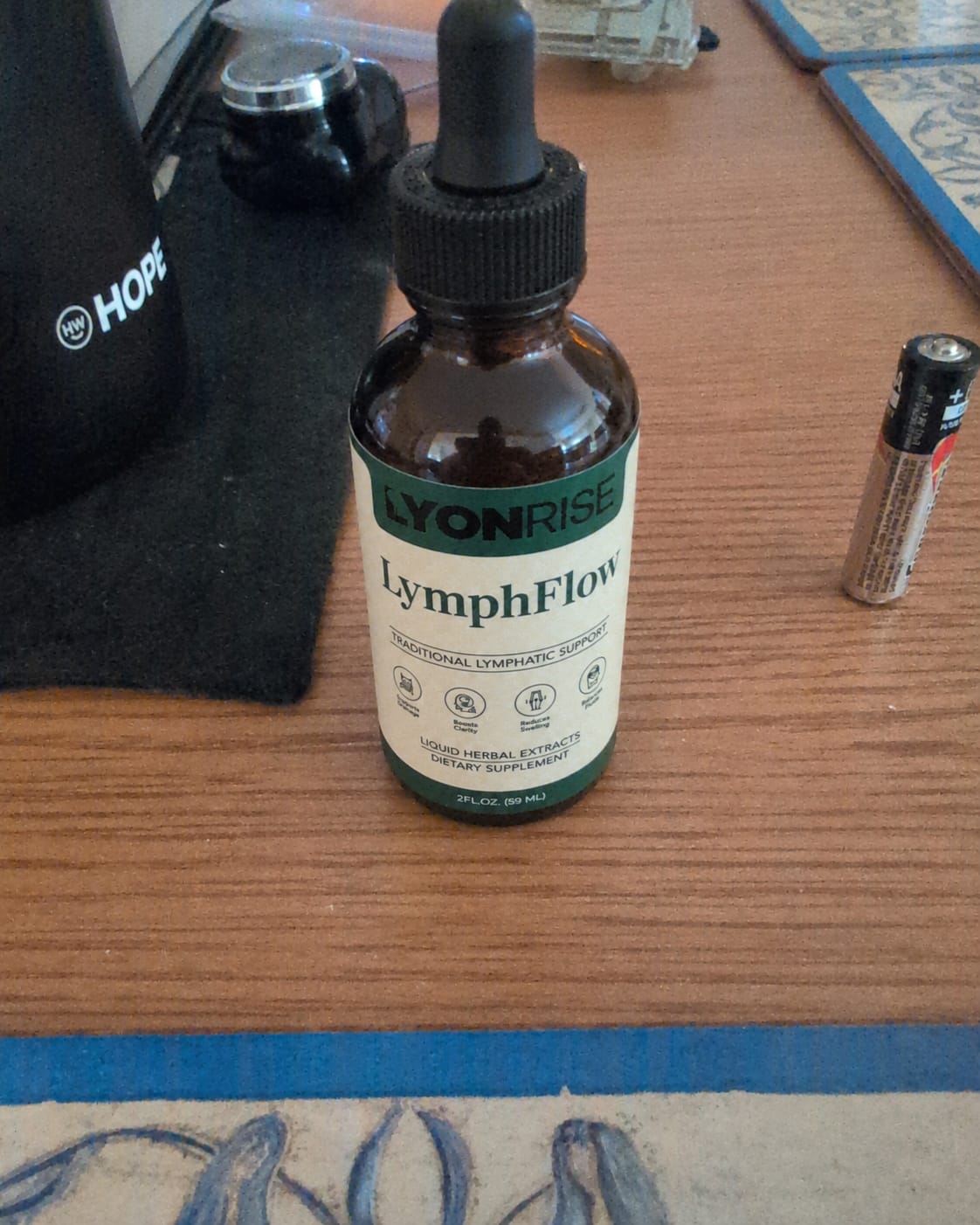 Customer photo review of LyonRise LymphFlow, טיפות לניקוז לימפתי לגברים
