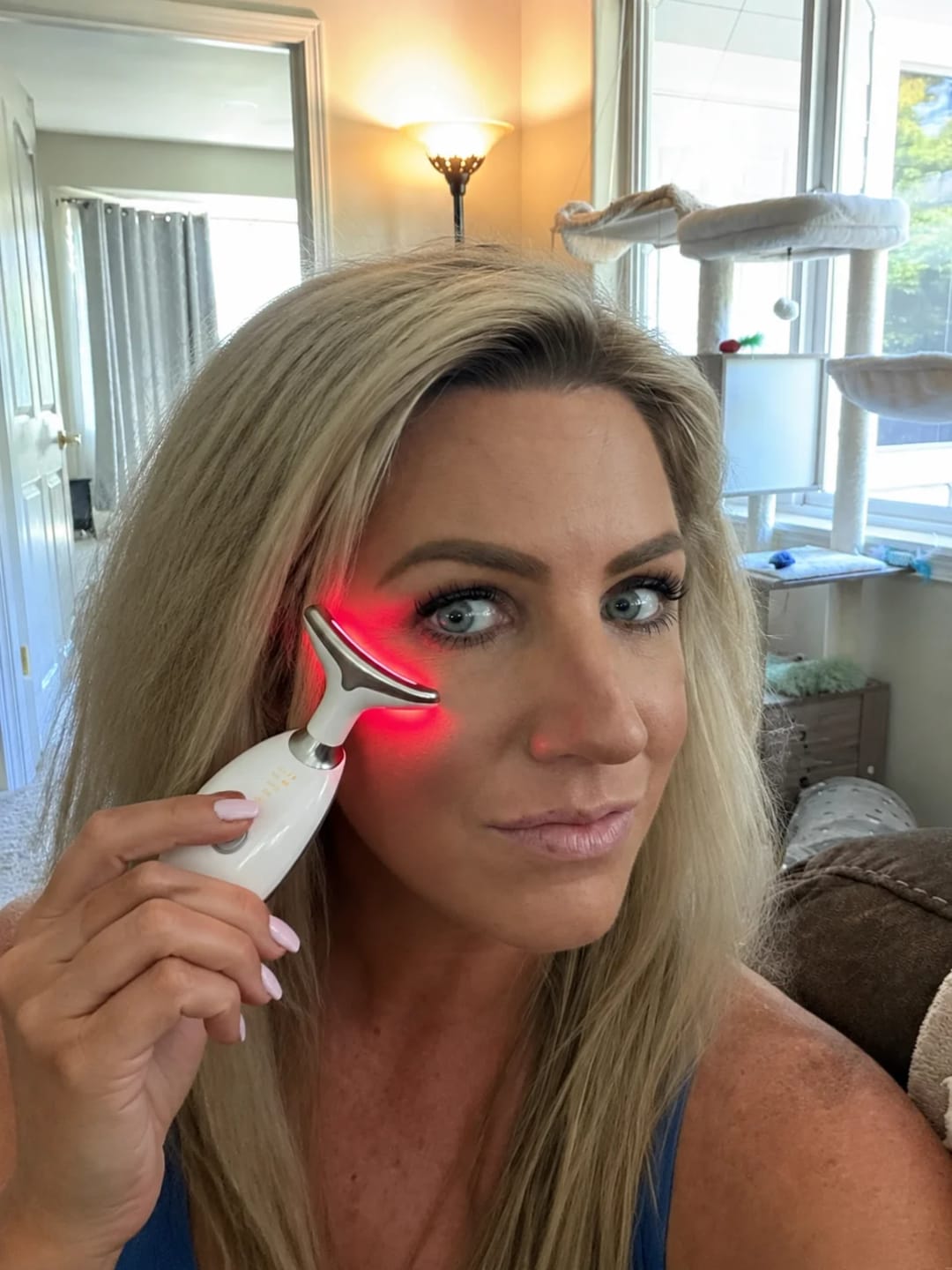 Customer photo review of Masajeador Facial cara y cuello