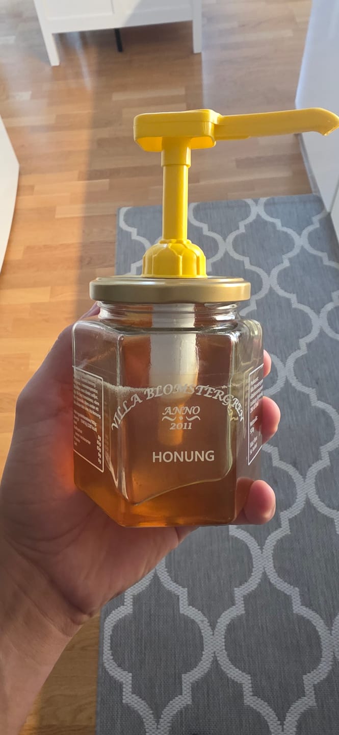 Customer photo review of 2 kg Svensk Flytande Honung (4 × 500 g) + Honungspump