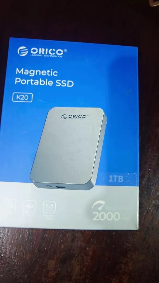 Customer photo review of ORICO k20 Magnetic Portable SSD (32GB - 2TB)