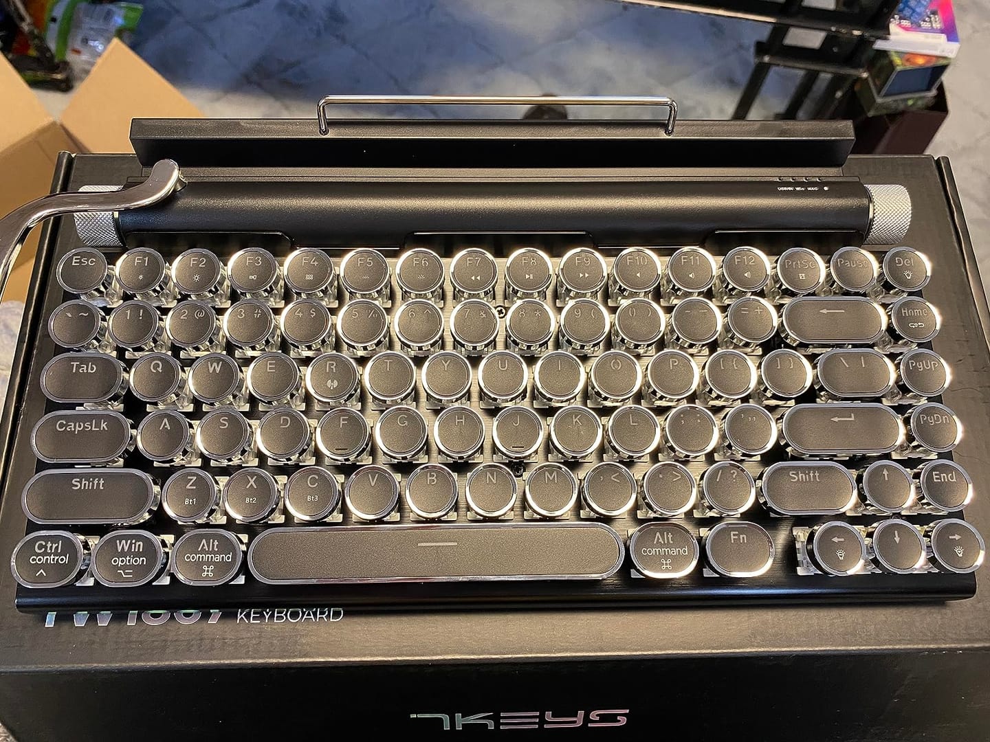 Customer photo review of TW1867 Retro typewriter keyboard black