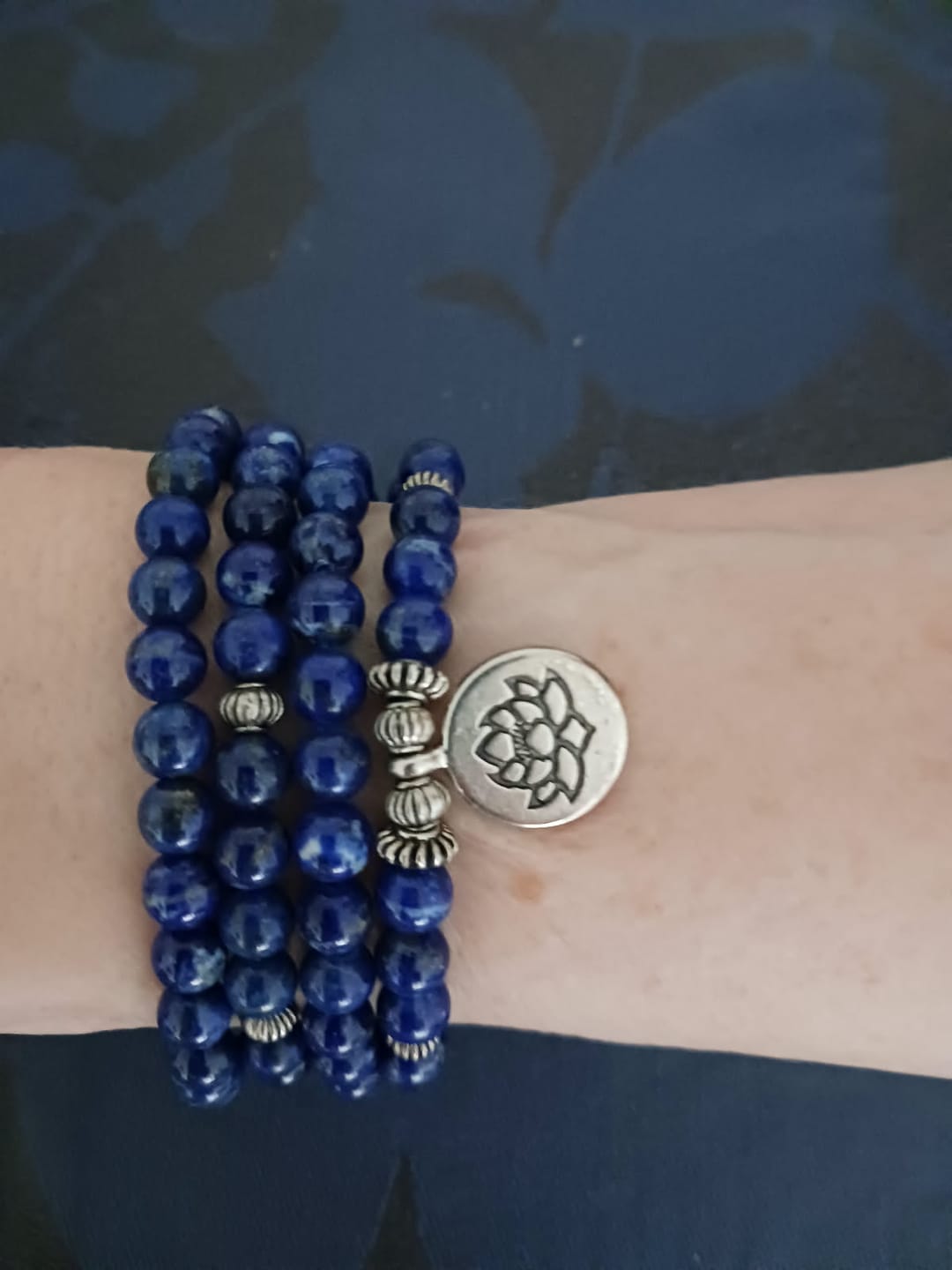 Customer photo review of Bracelet Mala Lapis Lazuli