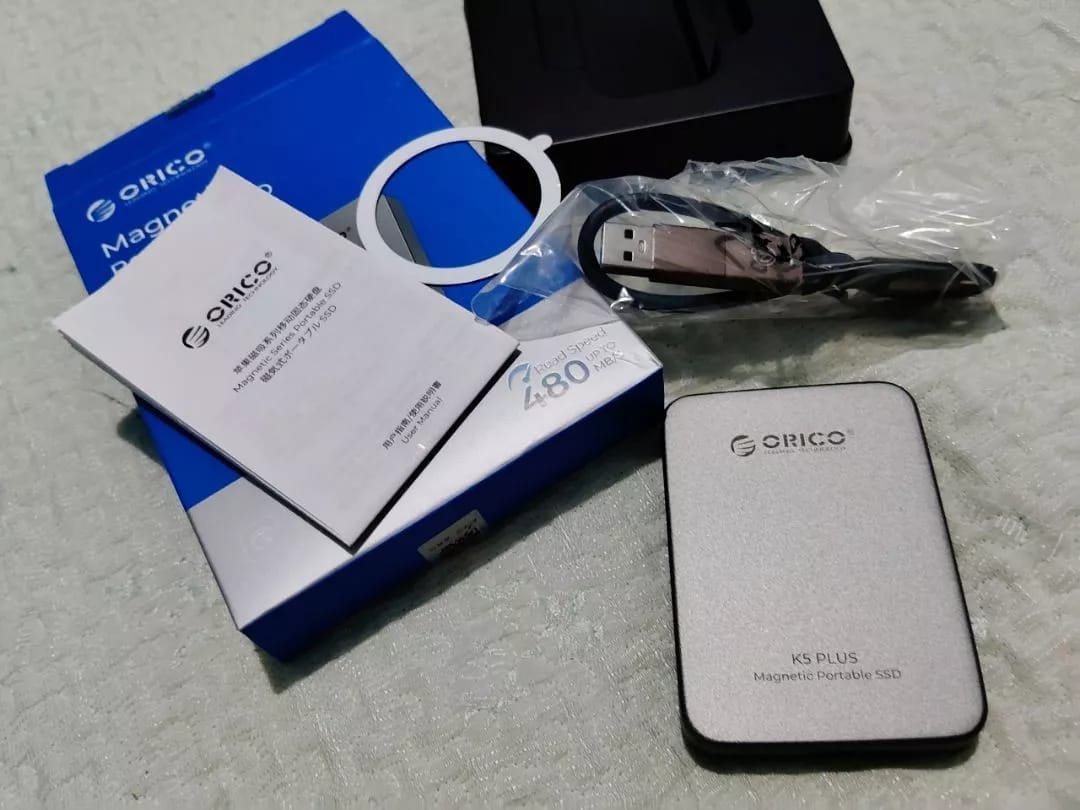 Customer photo review of ORICO k20 Magnetic Portable SSD (32GB - 2TB)