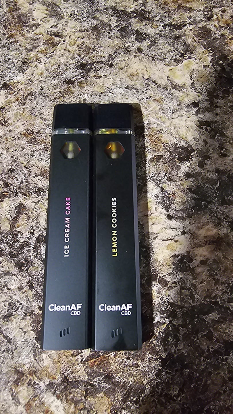 Customer photo review of Hybrid Pack THC Vape Pens - 2pc