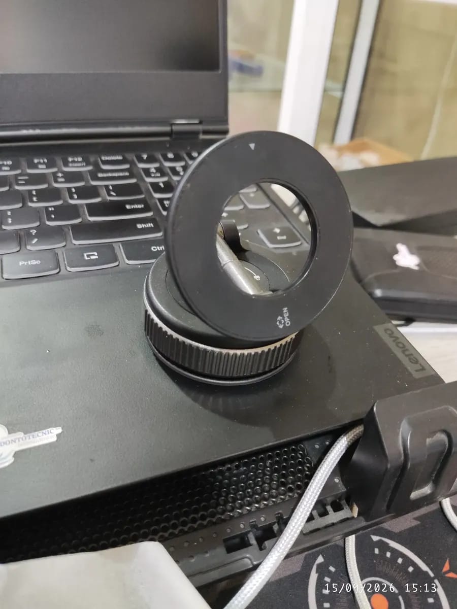 Customer photo review of 🧲 Soporte Magnético SmartHold Pro®