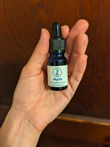 Customer photo review of Myrrh Oil 10 mL | 100% Cold-Pressed oil