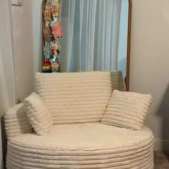 Customer photo review of Pawtique CloudCove™ Ribbed Round Bolster Dog Bed with 2 Pillows