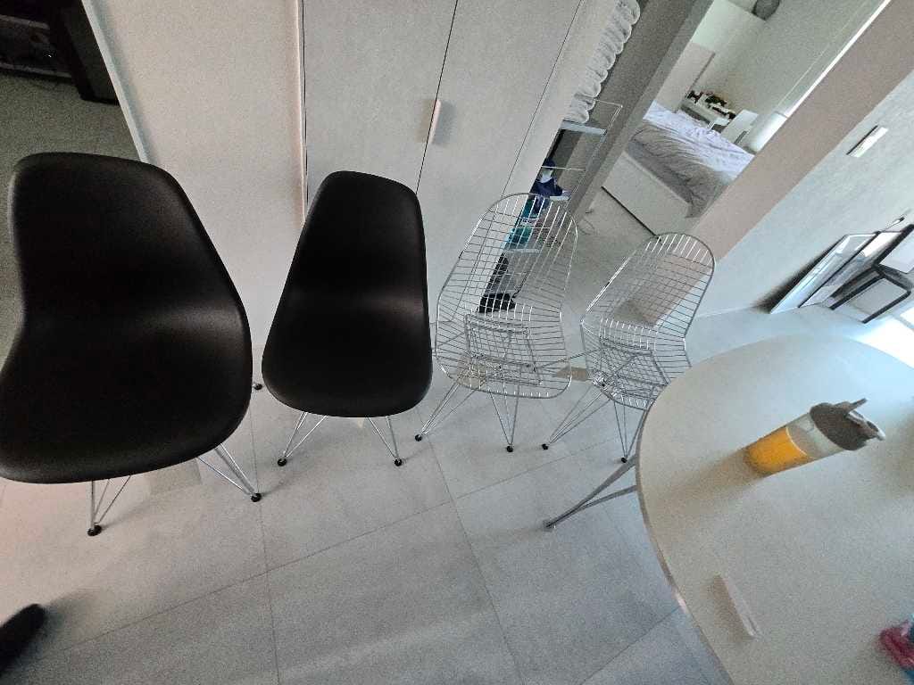 Customer photo review of Wire Chair DKR (without upholstery)