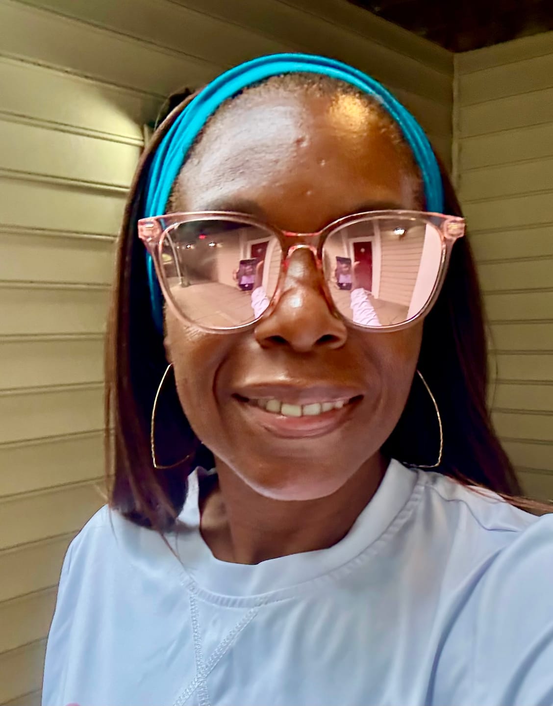 Customer photo review of Outre Quick Weave Half Wig - KALINA 18"