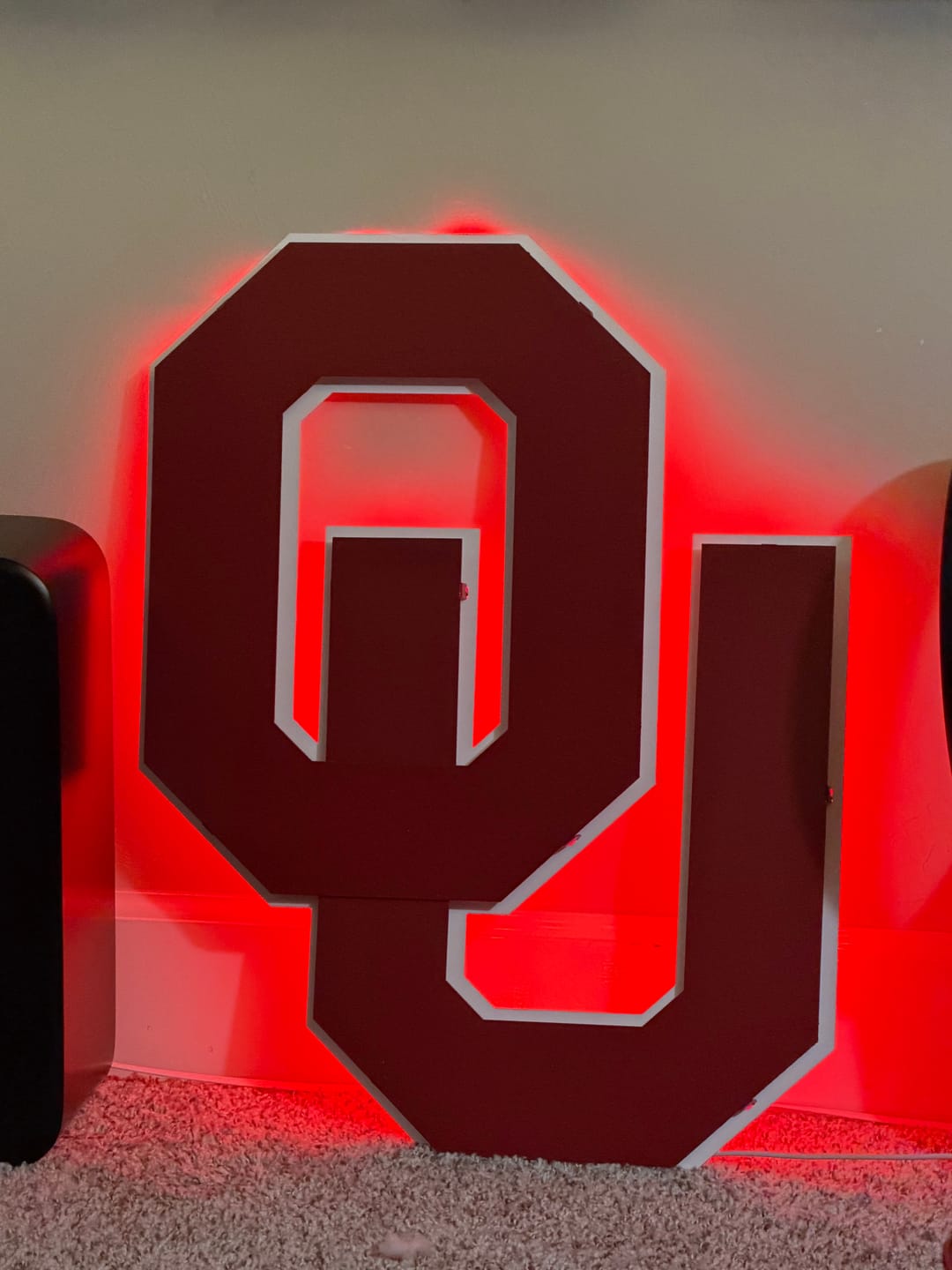 Customer photo review of Oklahoma Sooners "OU" Vintage 3D Metal Wall Art