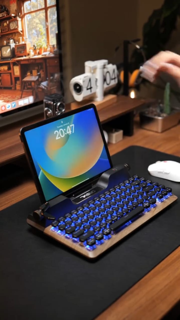 Customer photo review of Classic Typewriter Keyboard