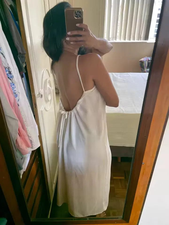 Customer photo review of Reveal™ – Vestido de Espalda Abierta