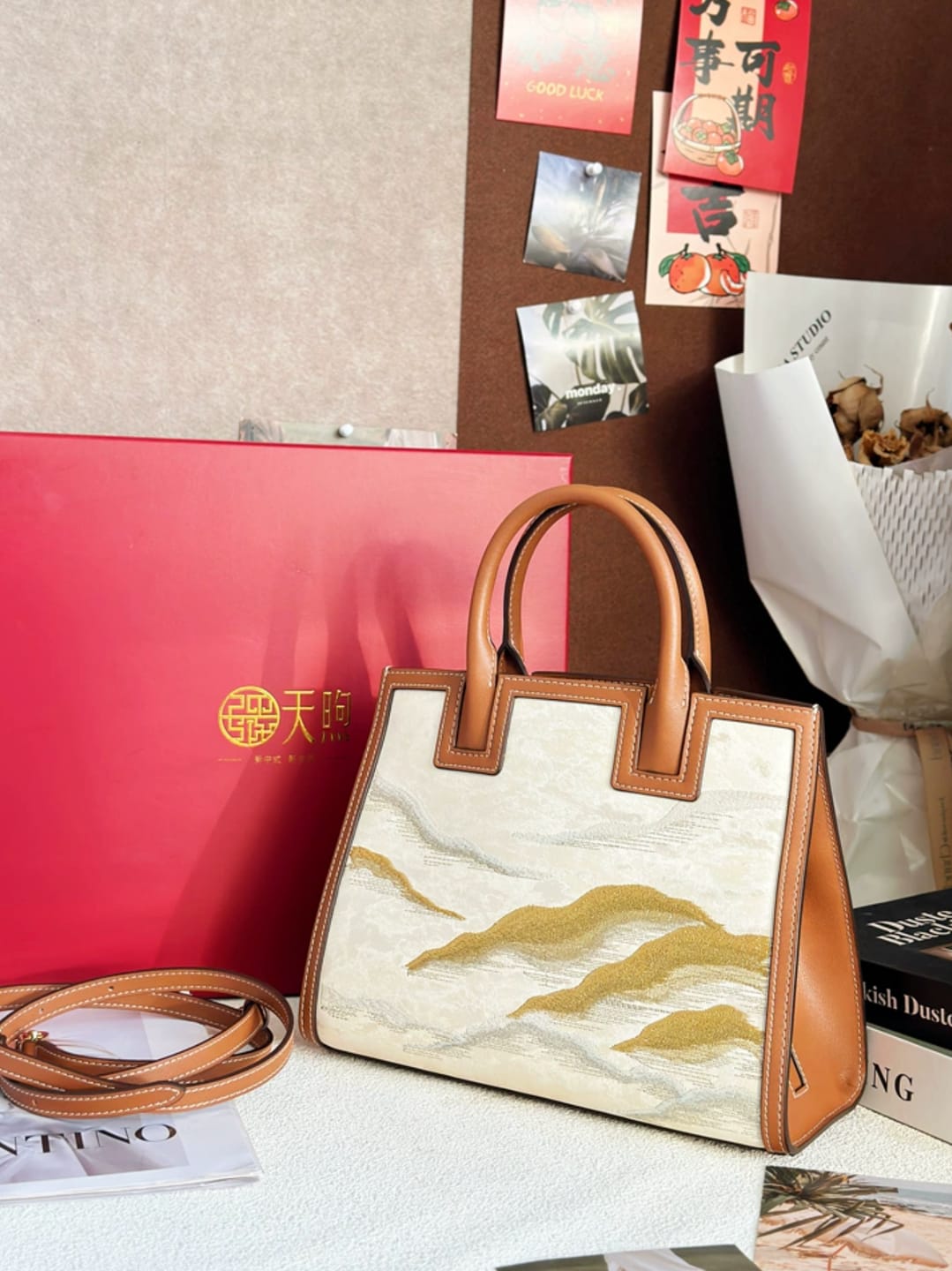 Customer photo review of Tang Red 27 Embroidered Mountain Mist Tote (Special Invitation Only)