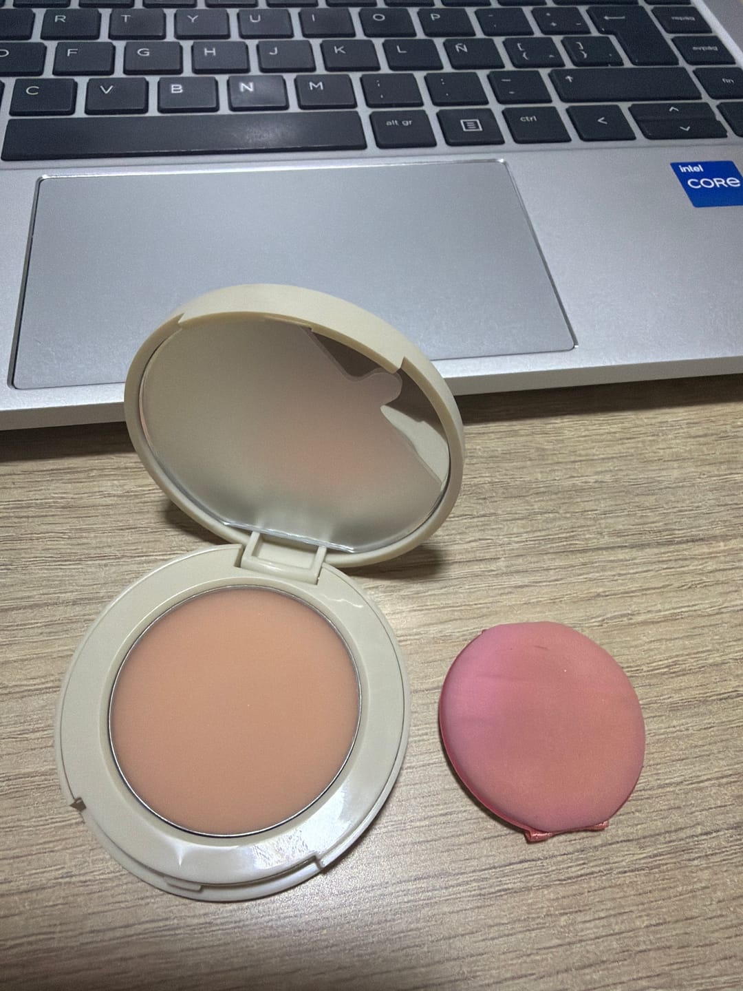 Customer photo review of POLVO EN GEL MATIFICANTE MINI