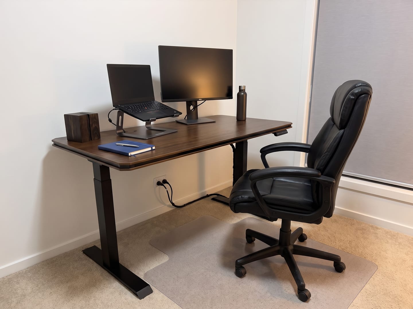 Customer photo review of STANDO Apex Heritage Modular Standing Desk