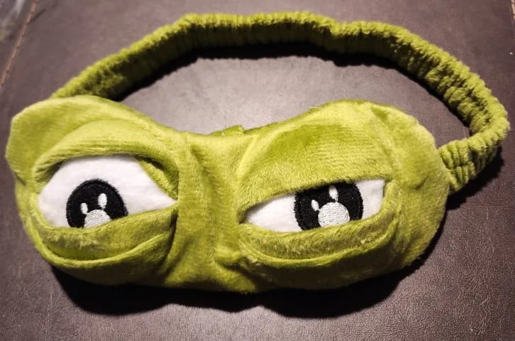 Customer photo review of Froggy's Ribbit Sleep Mask