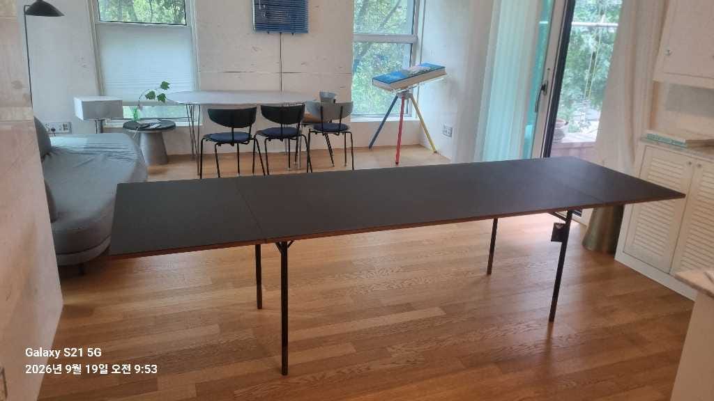 Customer photo review of THE NYHAVN DINING TABLE