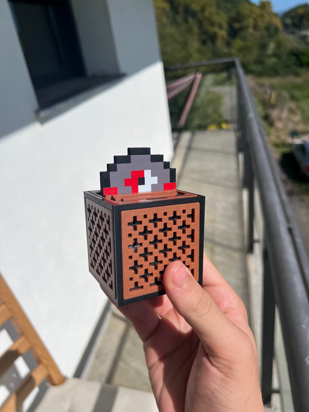 Customer photo review of Jukebox bluetooth speaker