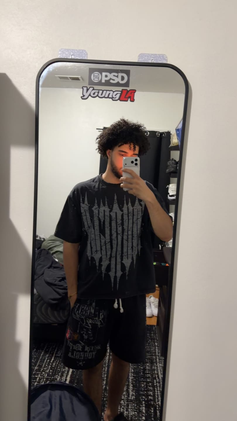 Customer photo review of 4156 - Revenge Tees