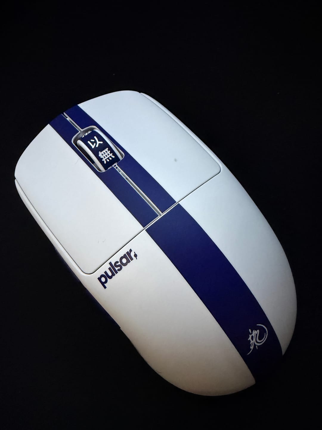 Customer photo review of X2 Crazylight - Bruce Lee 85th Anniversary Edition