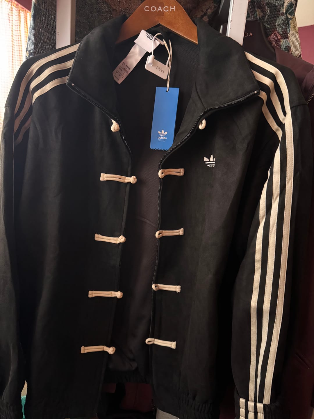 Customer photo review of Adidas Chinese New Year 2026 CNY CTT Tang Track Jackets