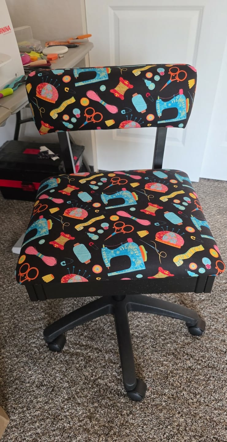 Customer photo review of Arrow Hydraulic Sewing Chair