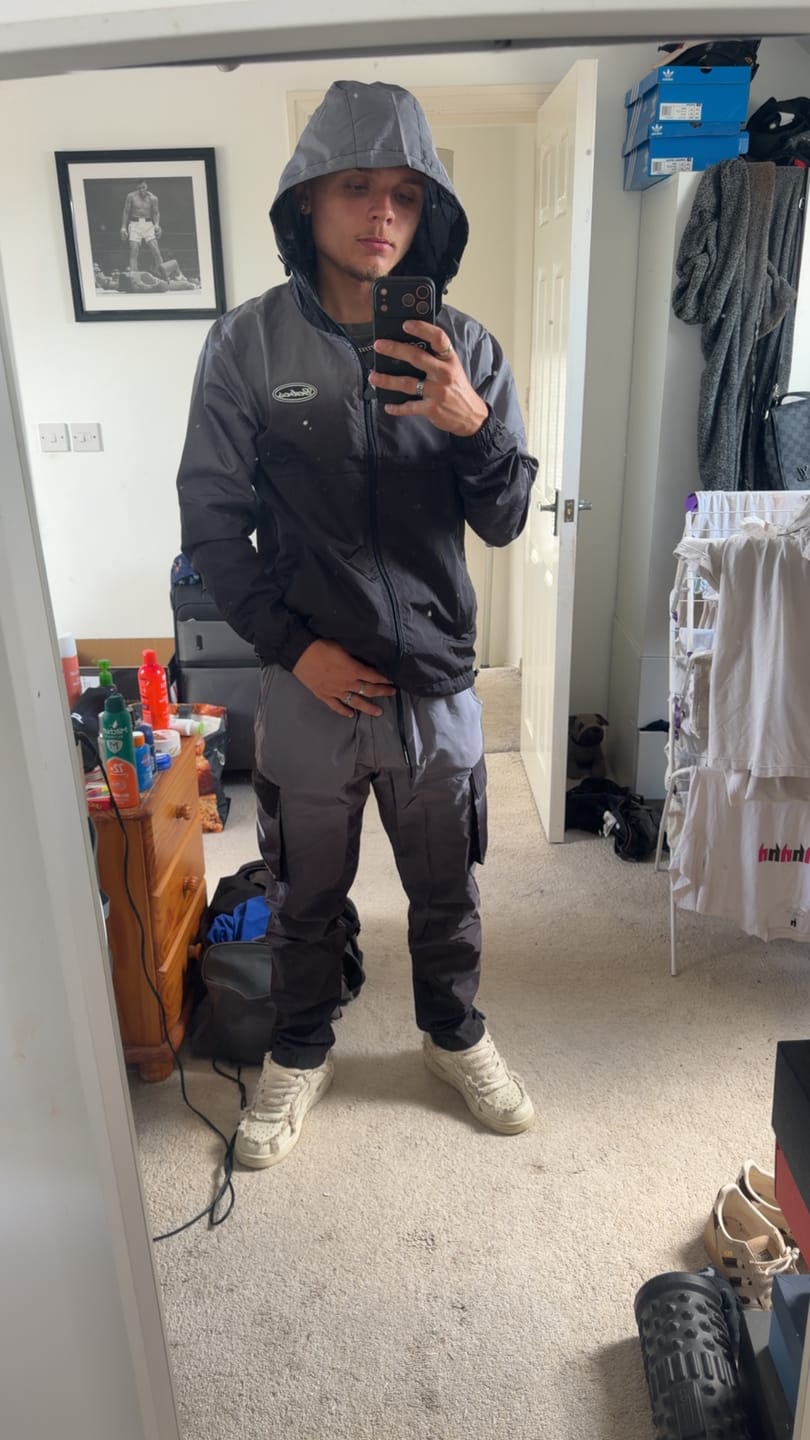 Customer photo review of Roadbreaker Full Tracksuit Volcanic Ombre (Black/Grey)