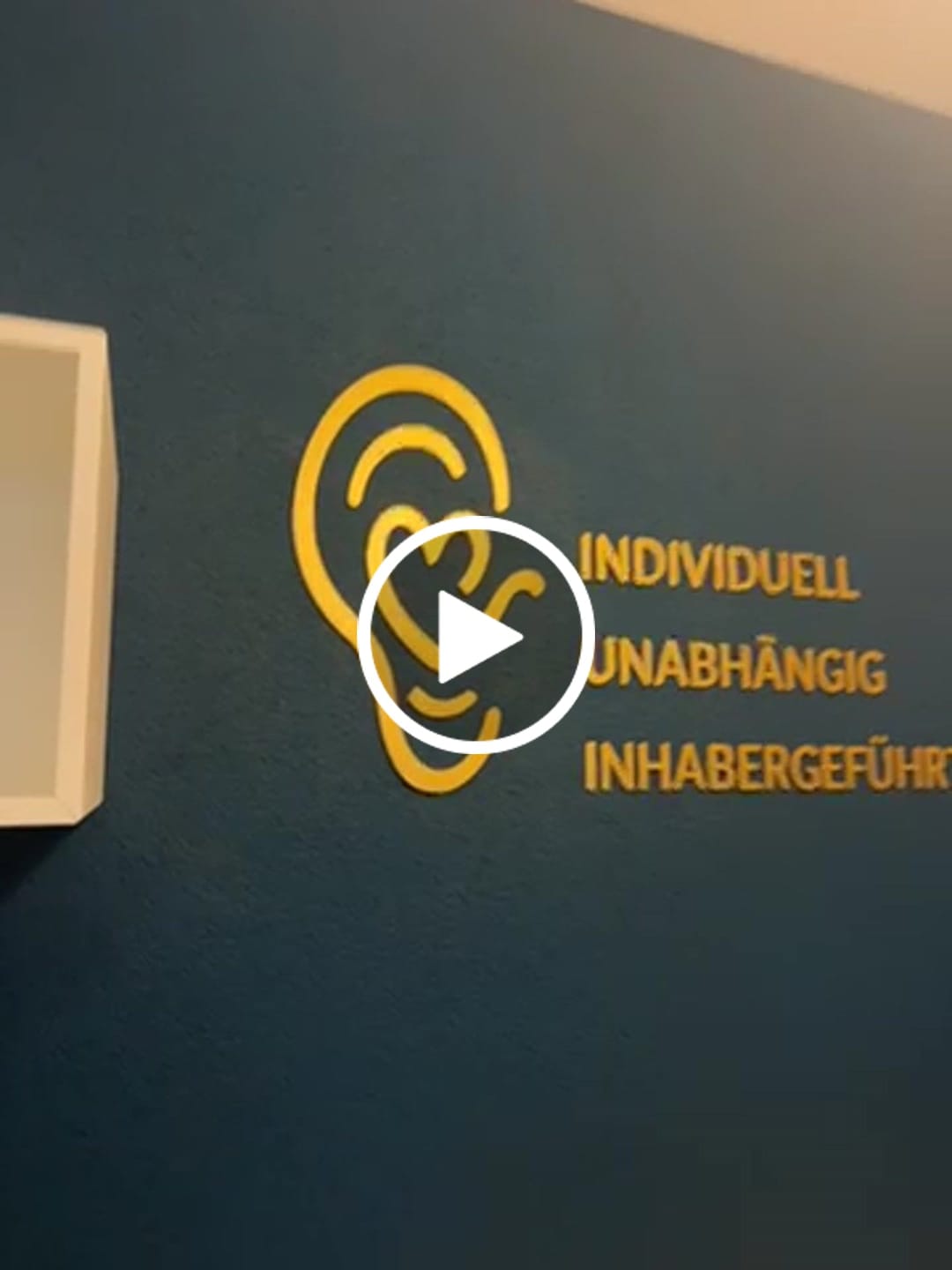 Customer video review of 3D Logo Irina Pfetzer Hörakustik