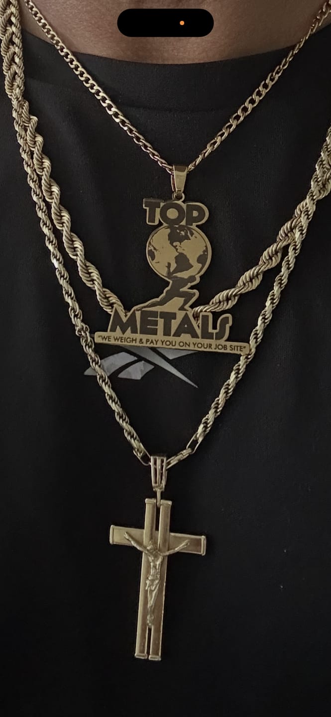 Customer photo review of Custom Logo Engraved Photo Pendant Necklace