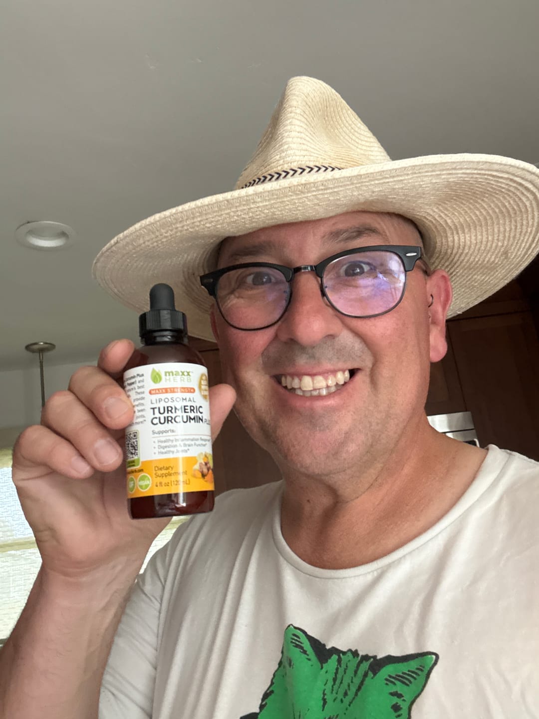 Customer photo review of Turmeric Curcumin Extract - Liposomal, Black Pepper & Ginger