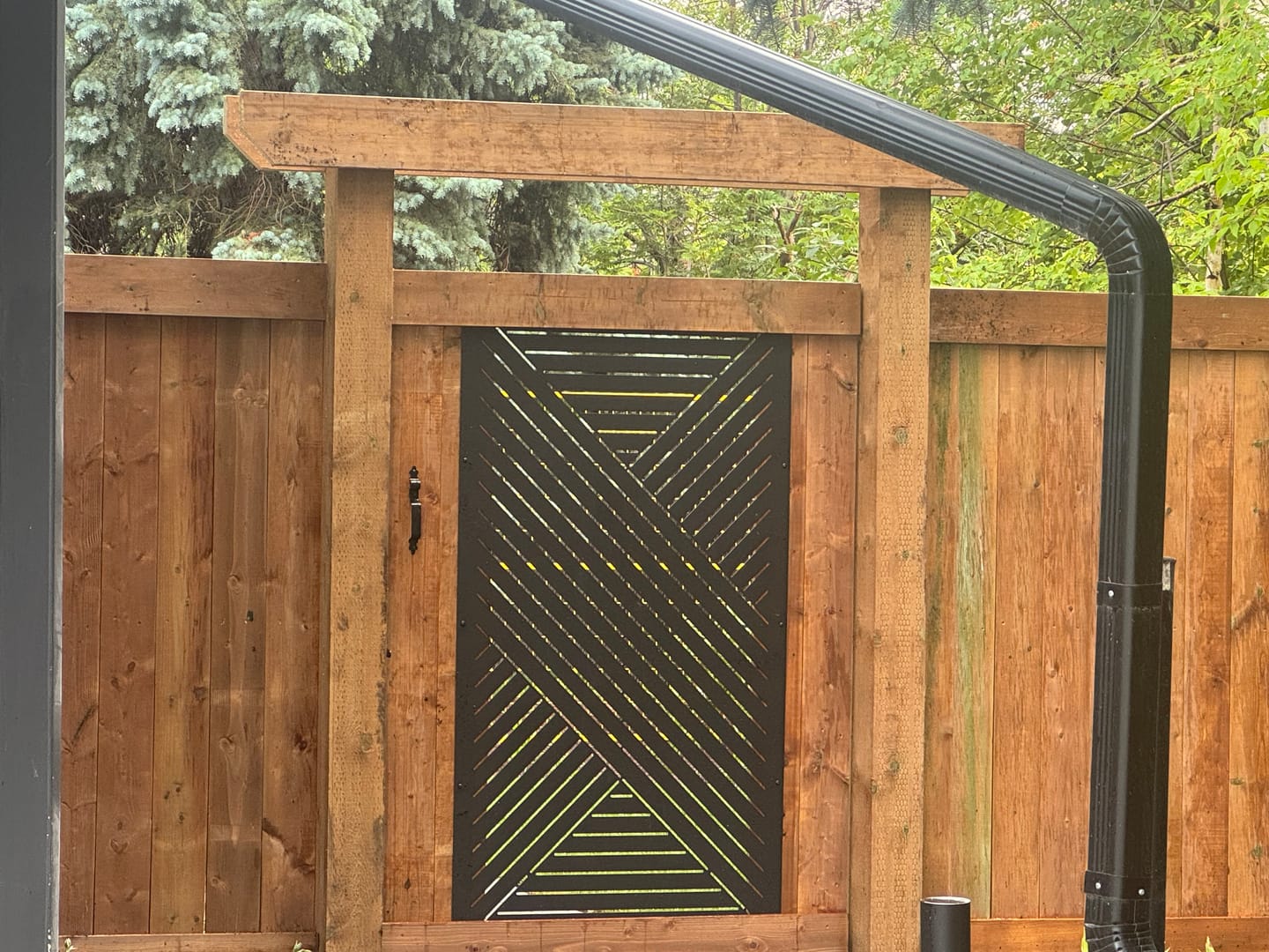 Customer photo review of Privacy Screen (Horizon)