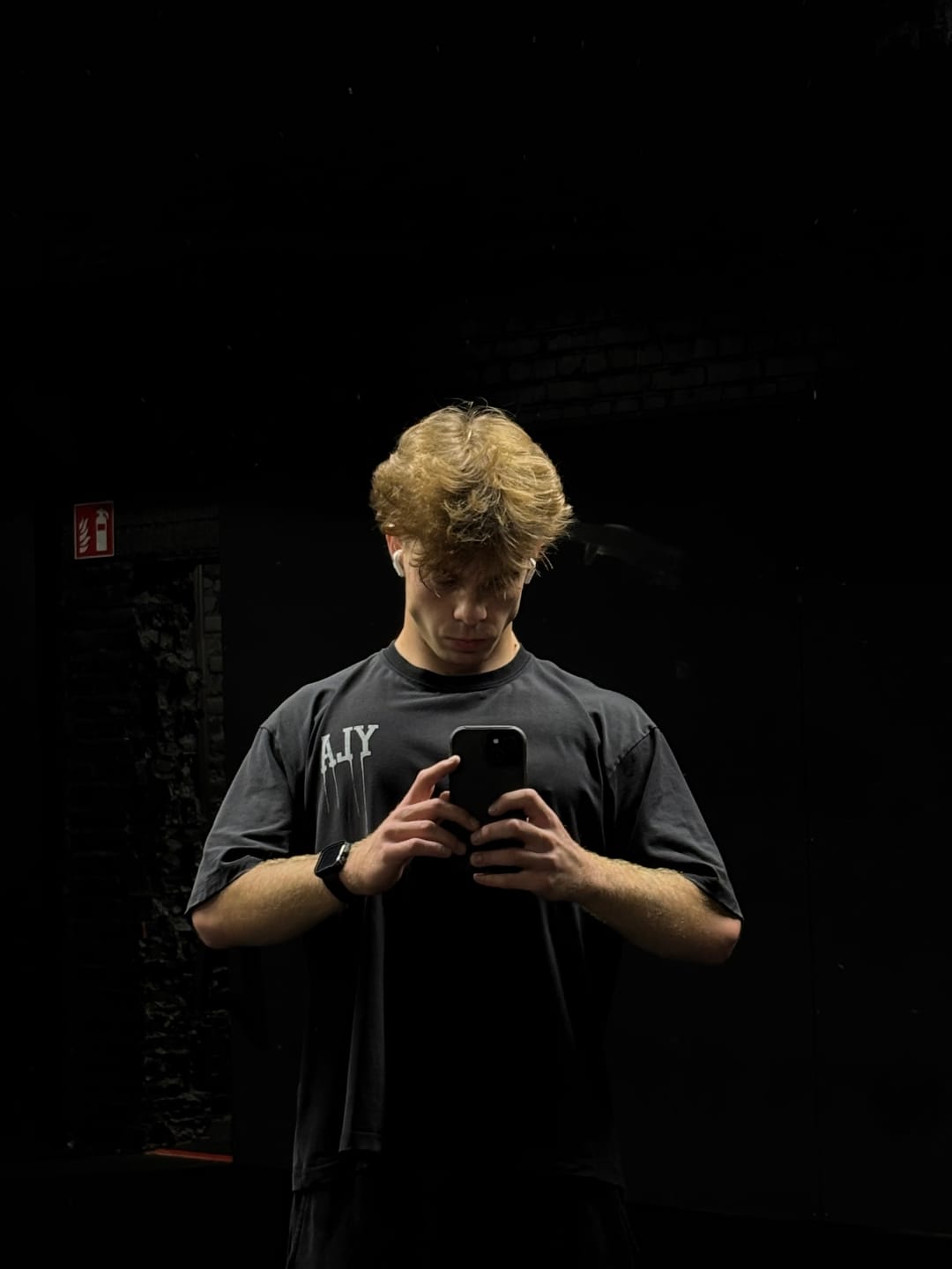 Customer photo review of W428 - Drip Oversized Tee