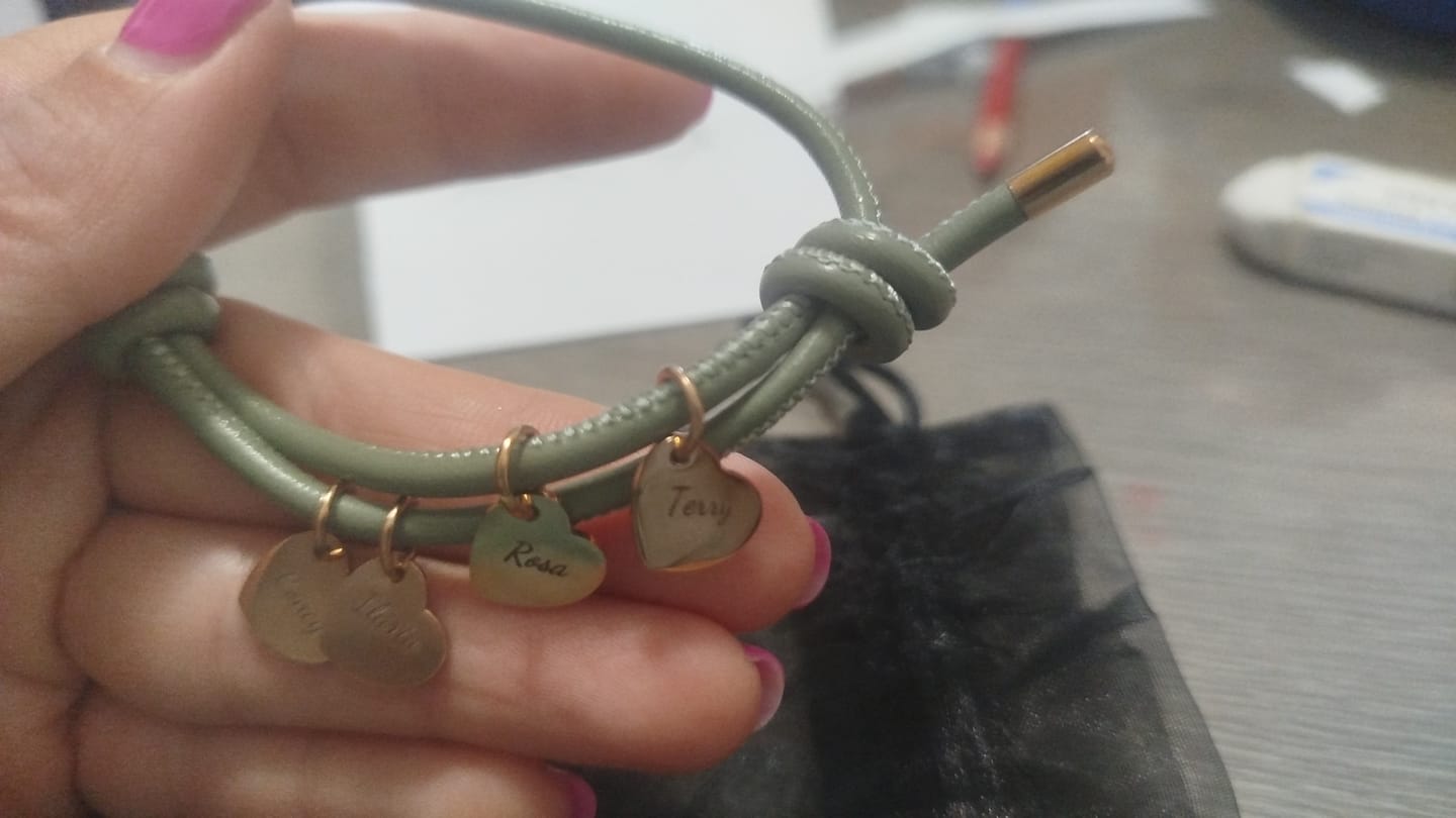 Customer photo review of Amici - Cinturino in pelle per amici