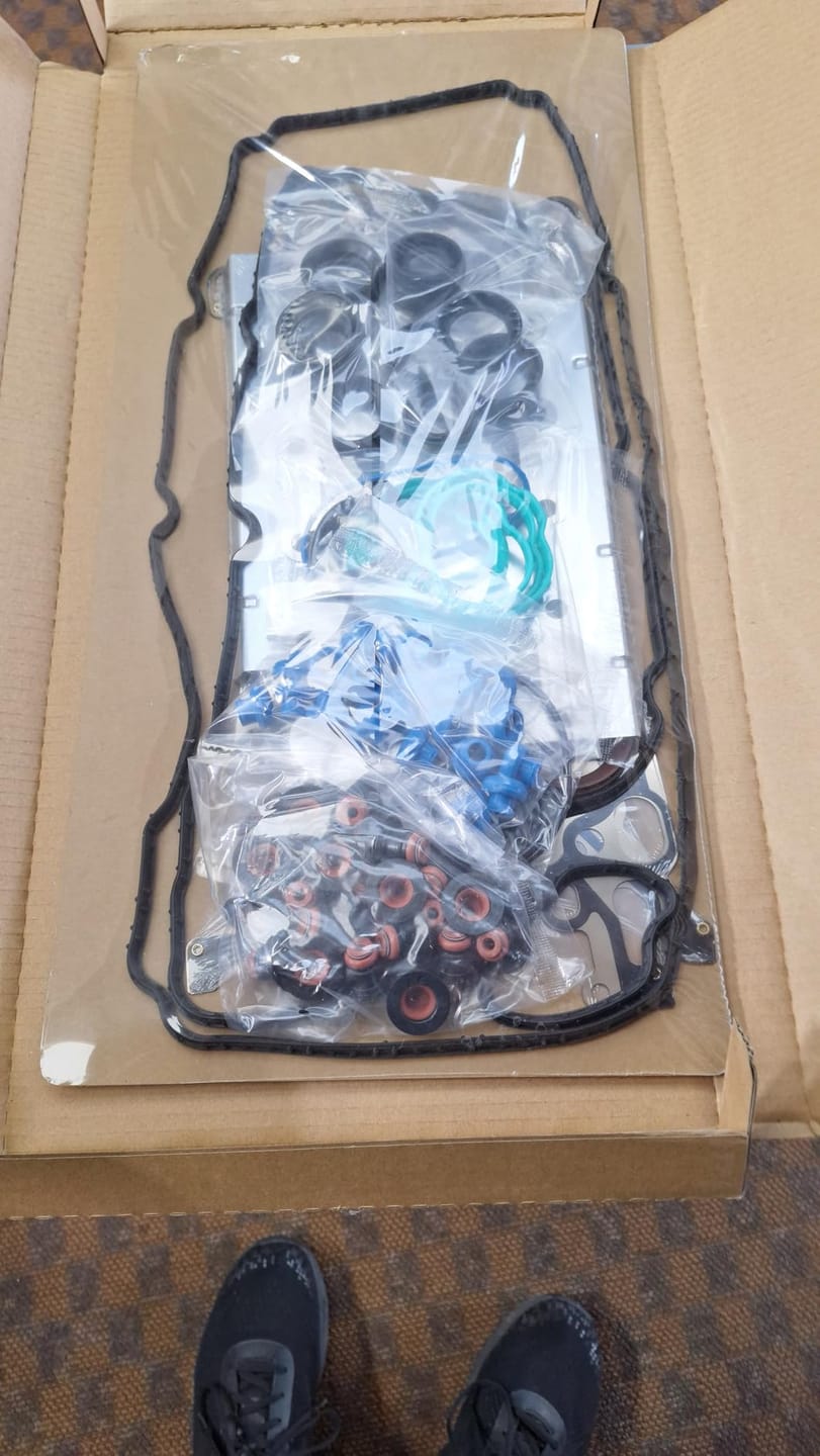 Customer photo review of Head Gasket Set HS26487PT2 Fit for 2011-2019 Ford Edge Explorer Taurus 3.5L