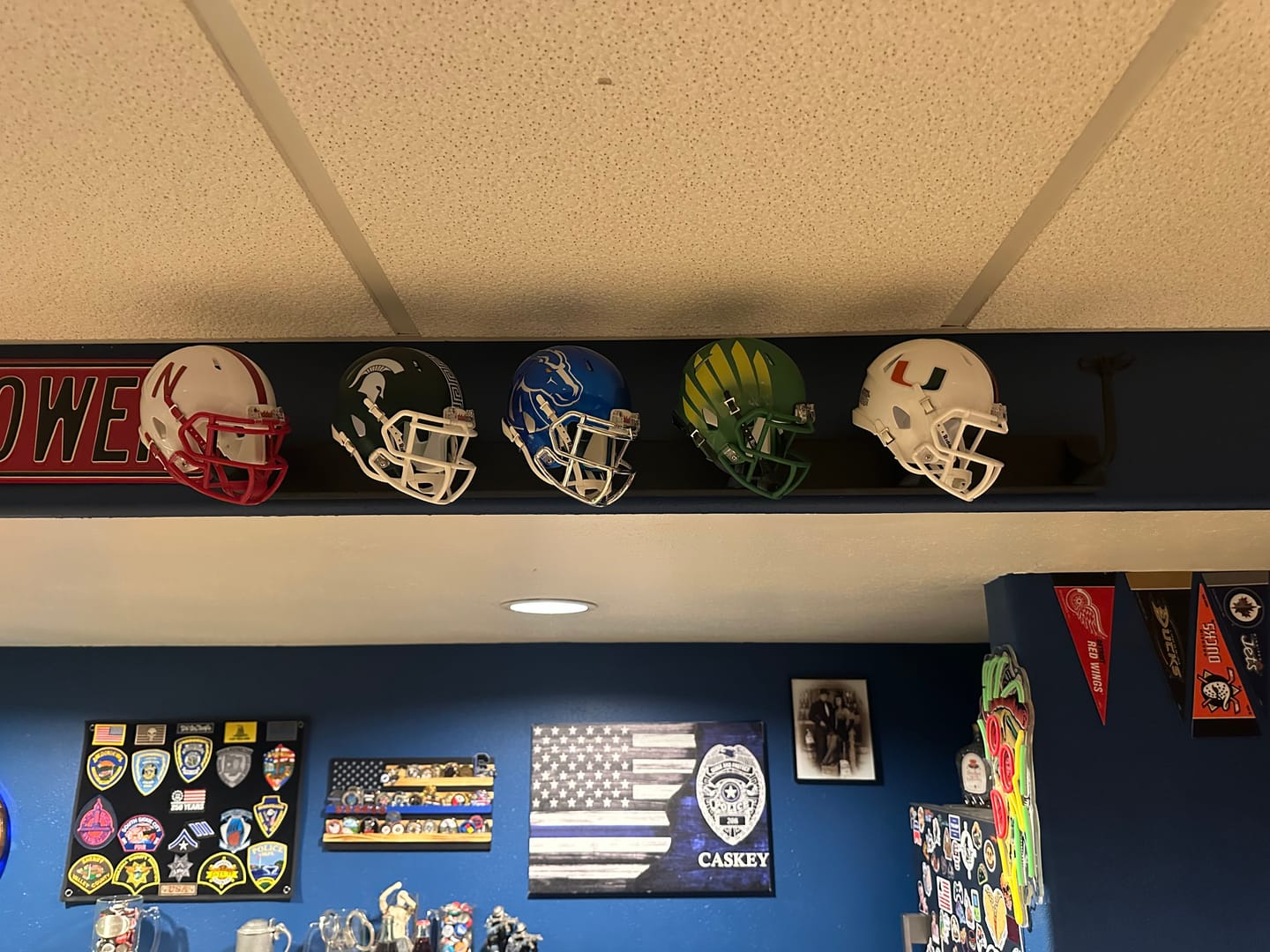 Customer photo review of Oregon Ducks Riddell Speed Mini Helmet - Painted Wing Green